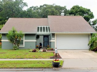 2027 Shadow Pine Dr, Brandon, FL 33511