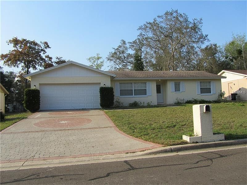 1st image of 245 Loch Low Dr