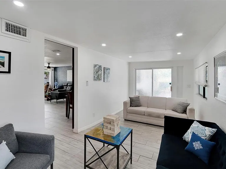 4731 W Montgomery Ave — Photo 27