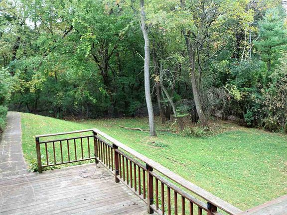 5th image of 2612 Shady Ln