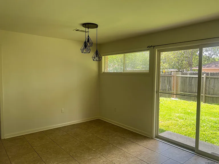 8082 Sholar Dr — Photo 19