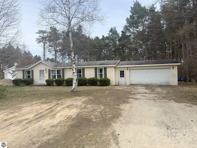 4115 S 39th Rd, Cadillac, MI, 49601