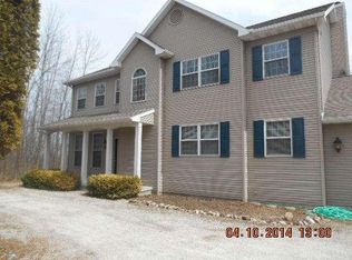 16507 Lake Shore Rd, Cleveland, WI 53015