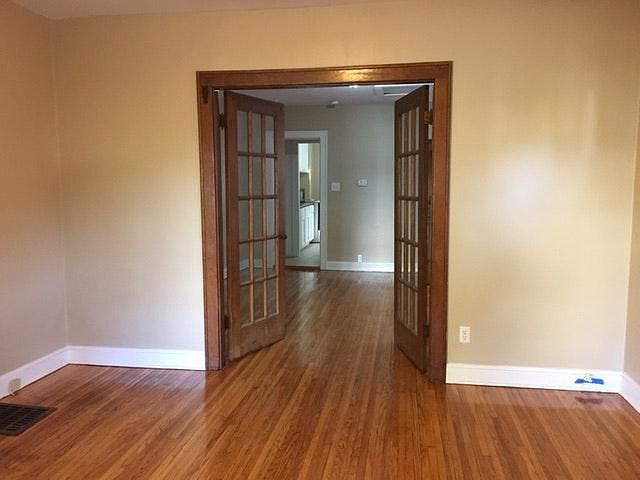 2nd image of 347 Olentangy St
