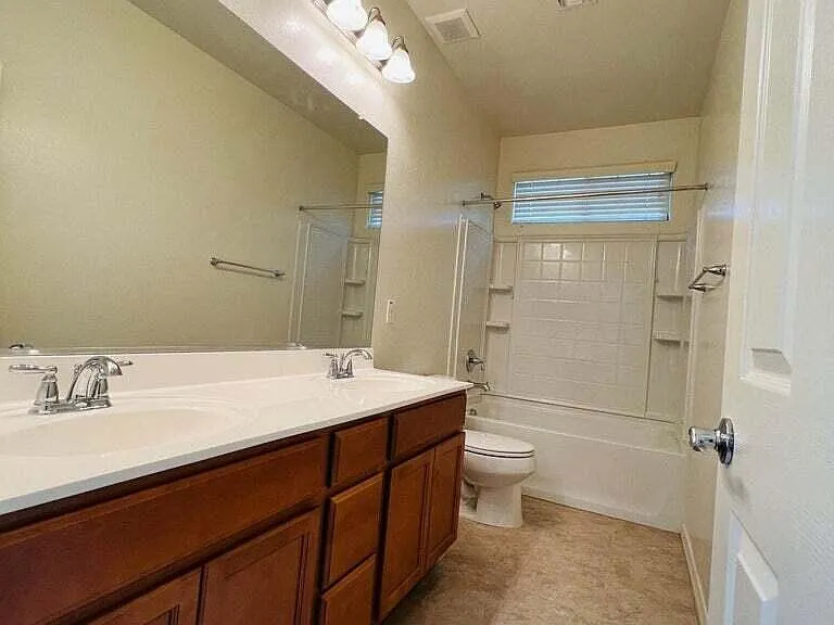 3836 E Stiles Ln — Photo 11