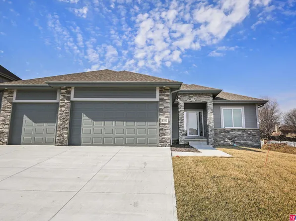 9302 S 71st Ave, Papillion, NE 68133