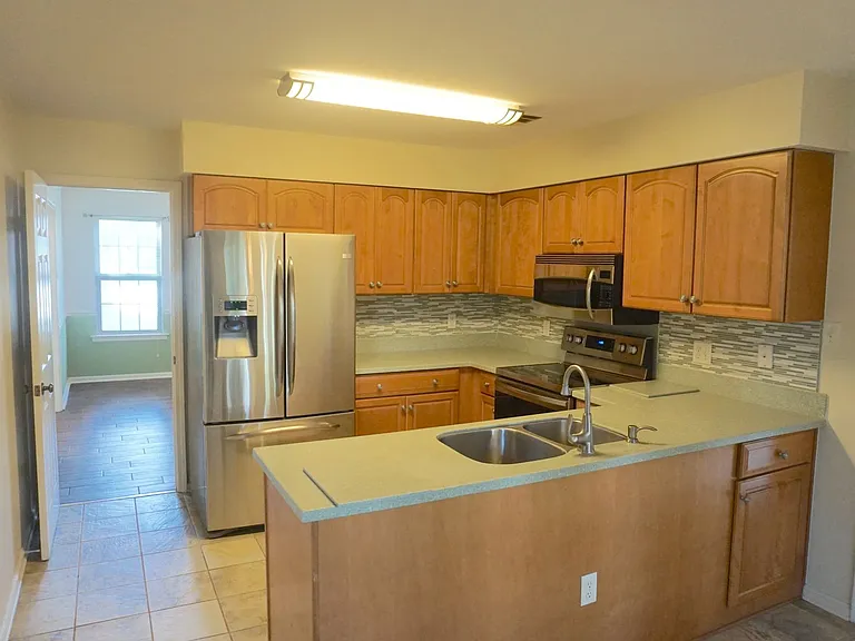 16 Ballastone Ct — Photo 9