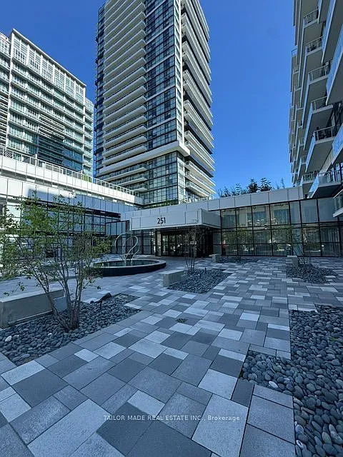 The Phoenix Condominums — Photo 2