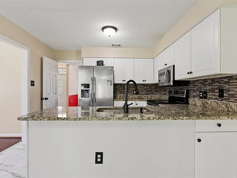 14 Sandy Pond Ct — Photo 15