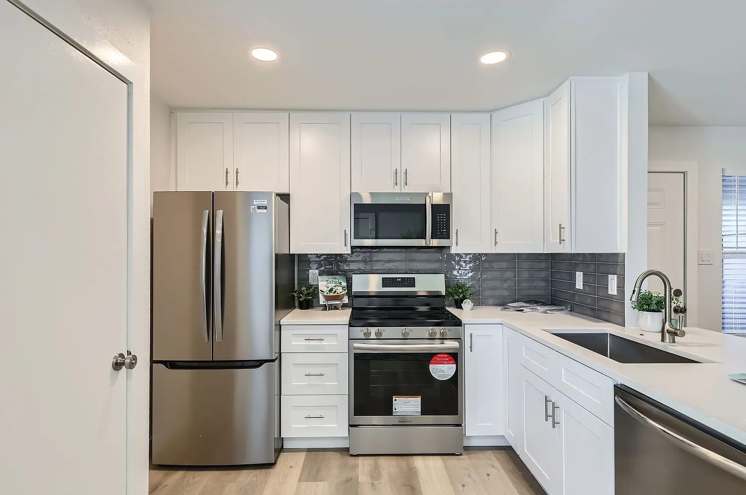 2 bed, 780 sqft, $1,495 — Photo 1