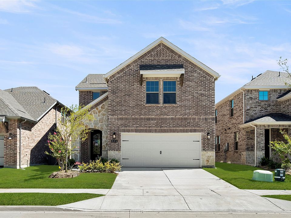 1st image of 524 Waterhouse Lake Dr