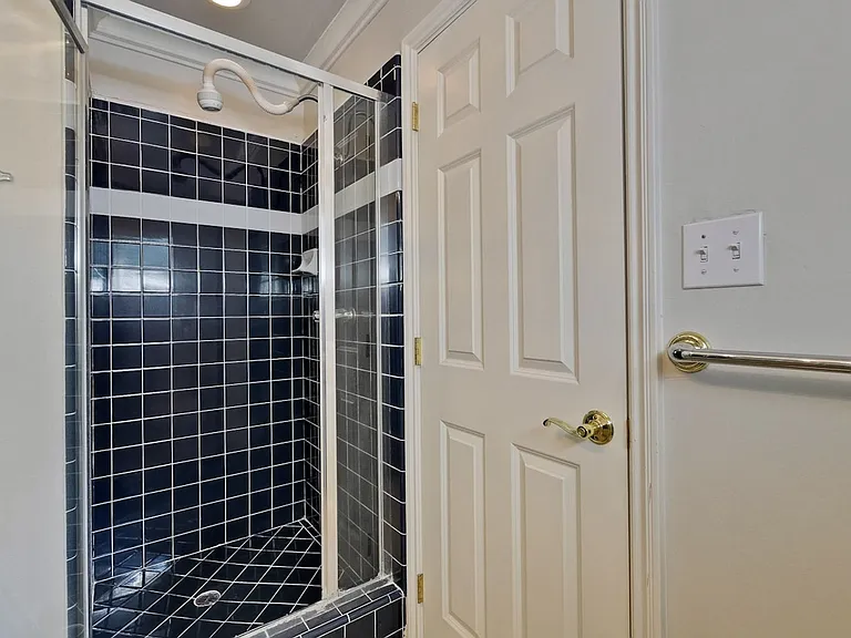 341 Hillsdale Ave — Photo 33