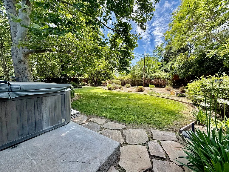 2224 Alamo Pintado Ave — Photo 16