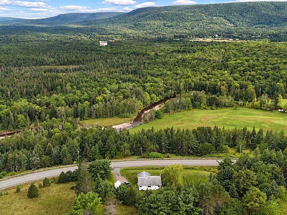 5th image of 948 Big Baddeck Rd