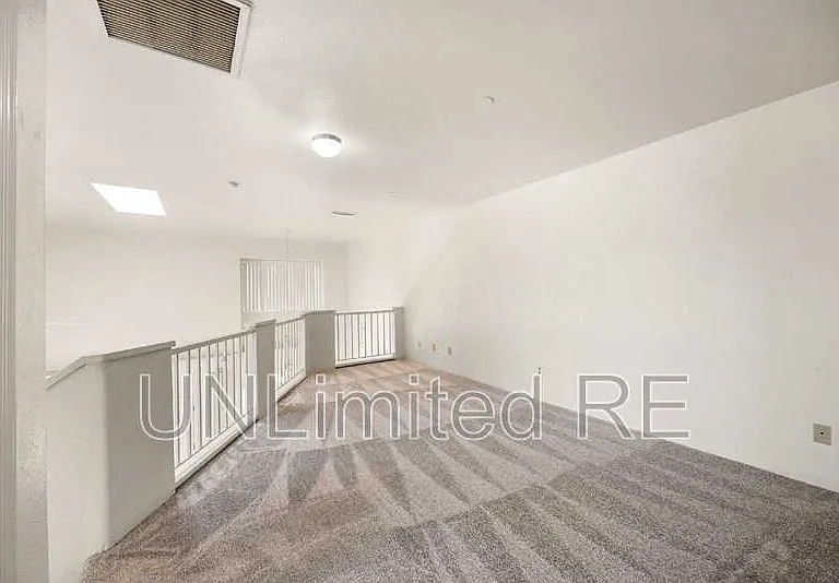 3285 N Hedgewood Dr #B — Photo 25