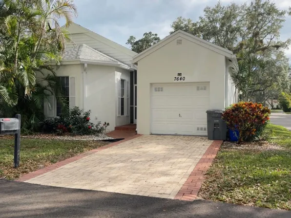 7640 Forest Green Ln, Boynton Beach, FL 33436