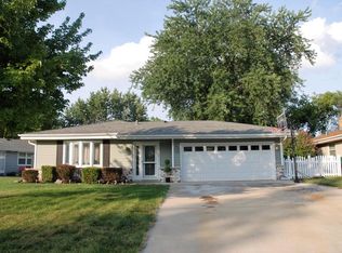 5910 S Phillips St, Greenfield, WI 53221