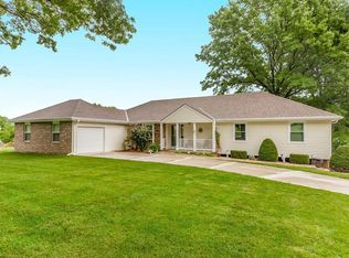 9223 S Shrout Rd, Grain Valley, MO 64029