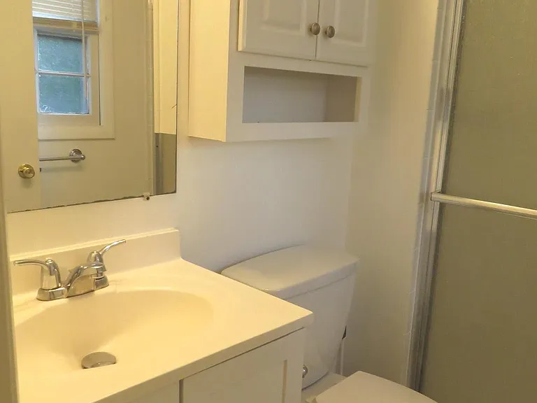 15310 Annapolis Rd — Photo 23