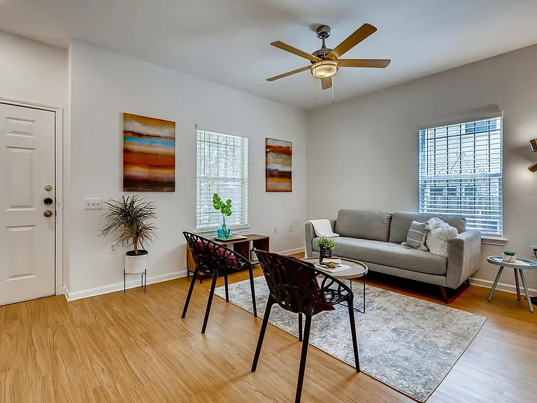 1206 Maple Ave #B — Photo 4