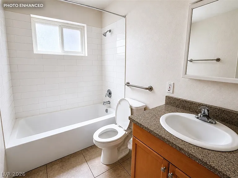 504 Calcaterra Cir #B — Photo 10