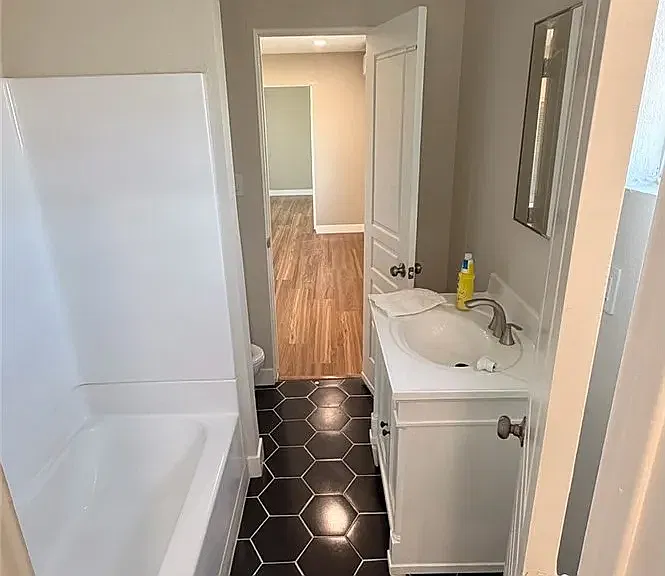 3 bed, $2,650 — Photo 3