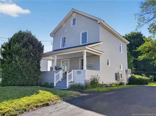 316 Saint Andrew St, Bathurst, NB E2A 1C5