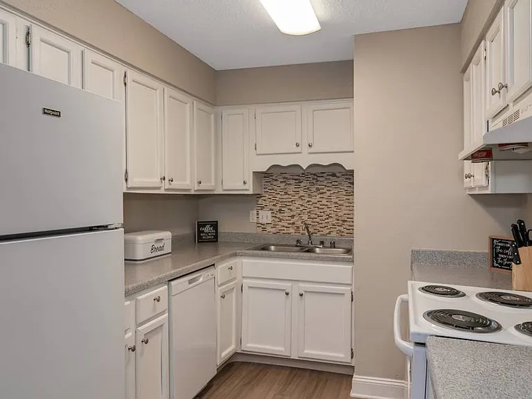 Residences At The Overlook — Photo 78