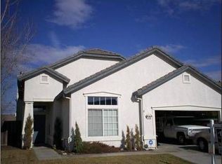 530 Stern Dr, Dixon, CA 95620
