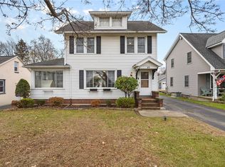 49 Vinton Rd, Rochester, NY 14622