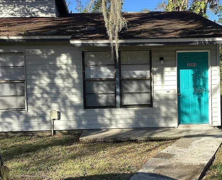 1089 Old South Dr — Photo 1