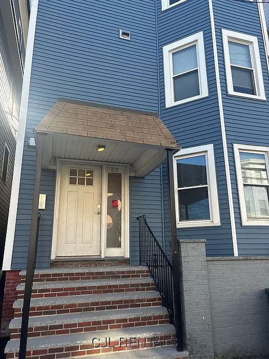 Building Photo - 63 Falcon St #3R