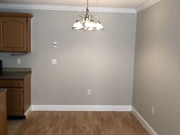 3rd image of 976 Leeward Pl Unit 303