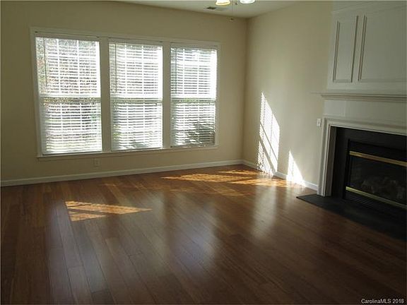 5th image of 8618 Society St