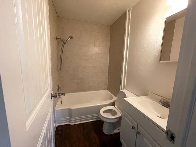 2036 N Birch Ave — Photo 15