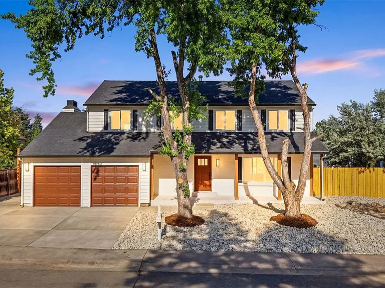 6752 S Dahlia Ct — Photo 2