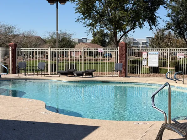 7316 N 90th Ln, Glendale, AZ 85305