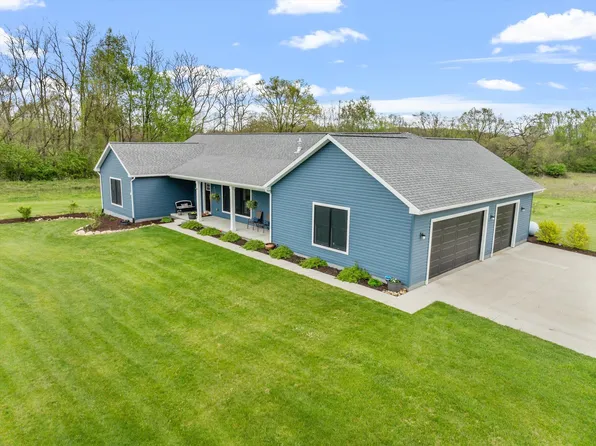 1757 Portage Rd, Niles, MI 49120