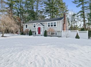 23 Meadow Ln, Duxbury, MA 02332