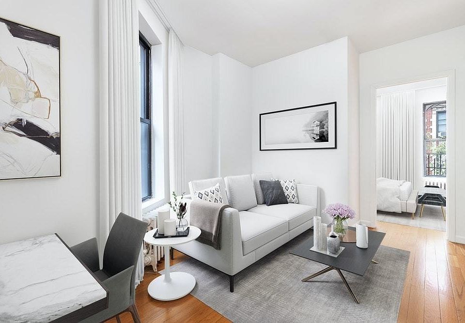 2nd image of 172 Thompson St APT 5