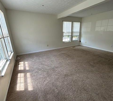 2nd image of 120 Foxview Dr
