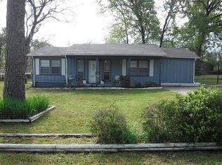 70 E Oakridge Dr, Pointblank, TX 77364