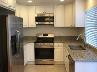 19 Seascape Dr, Newport Beach, CA 92663