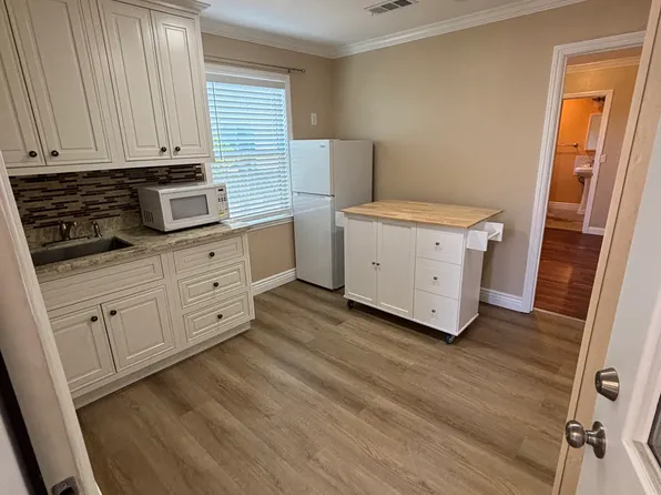 23518 Wright Dr, Hayward, CA 94541