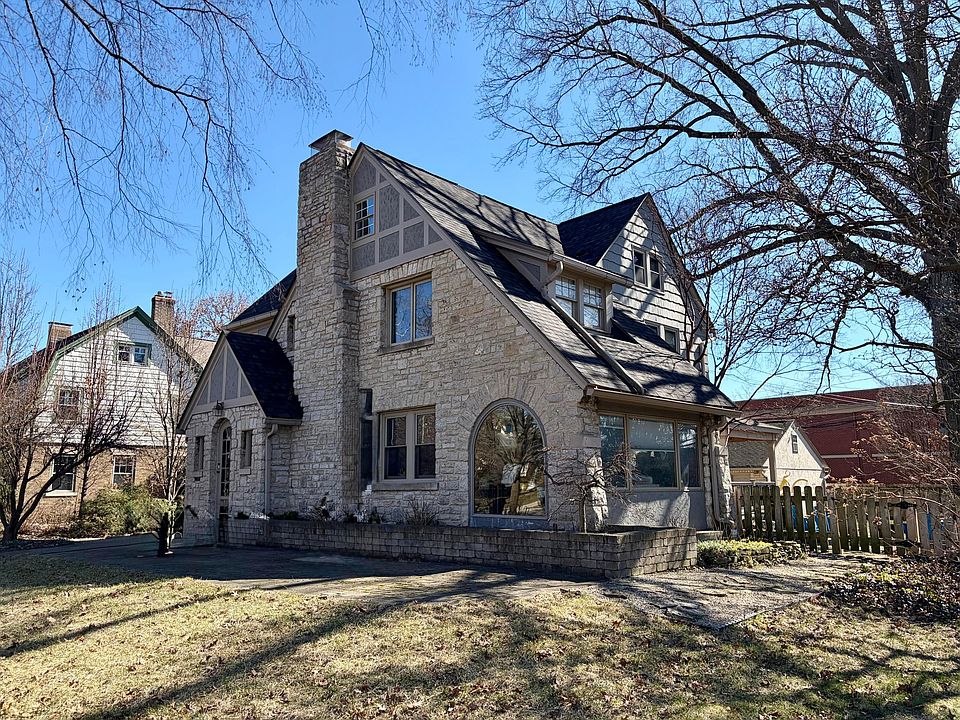 2nd image of 2523 Sherwood Rd