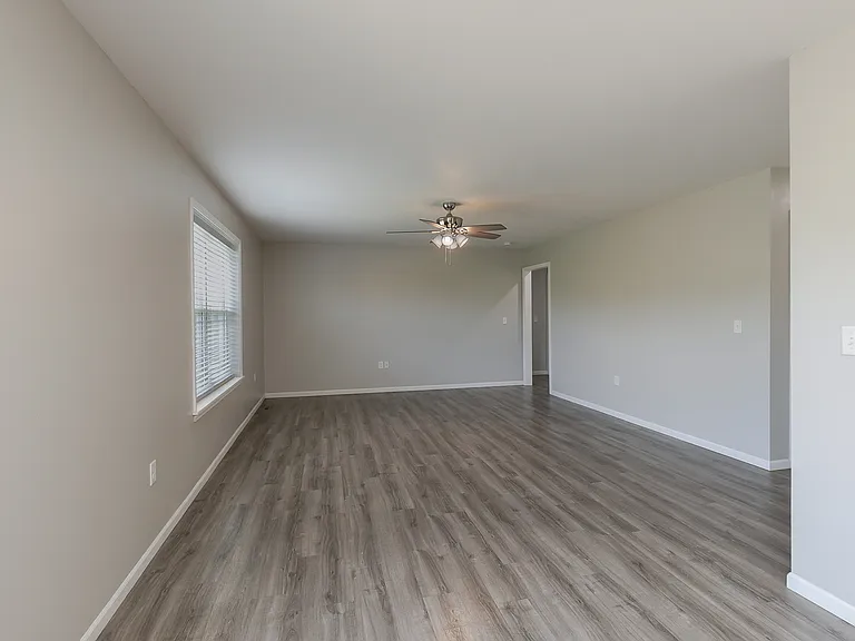 116 Whispering Meadows Pkwy — Photo 12