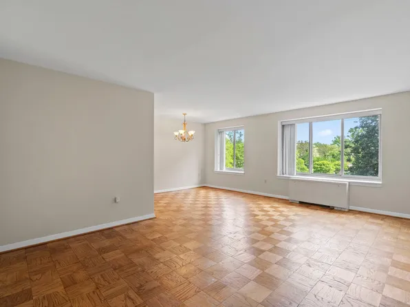 3000 Spout Run Pkwy, Arlington, VA