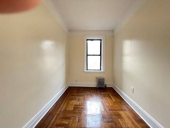2nd image of 89 Crooke Ave APT 4H