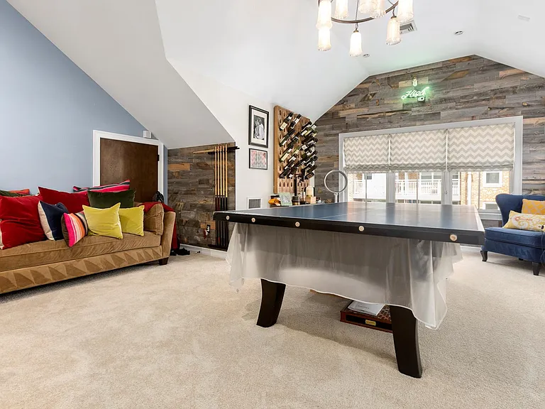 847B E Broadway #B — Photo 7