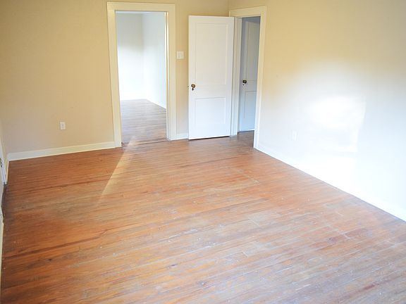 5th image of 266 W Villaret Blvd